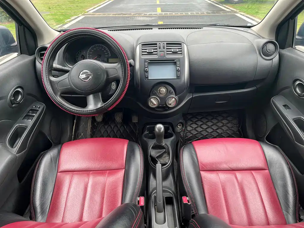 NISSAN SUNNY 2013