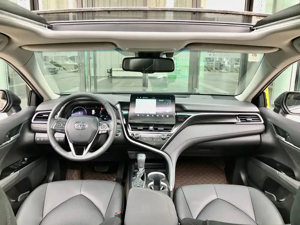 TOYOTA CAMRY 2022