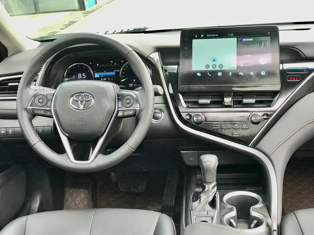 TOYOTA CAMRY 2022