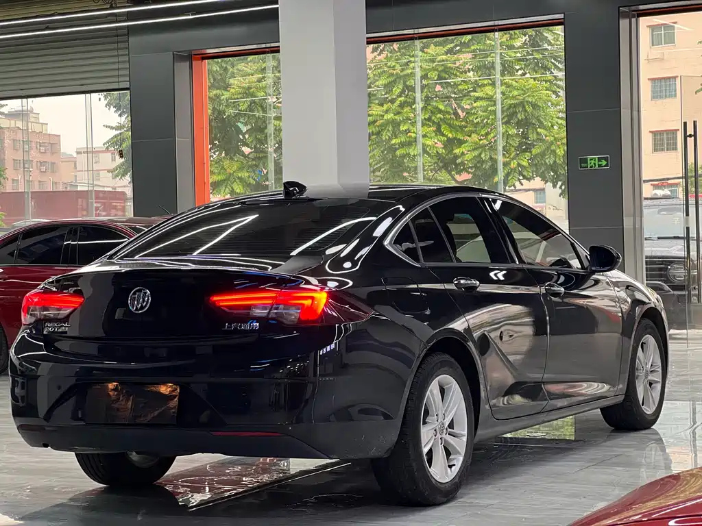 BUICK REGAL 2020