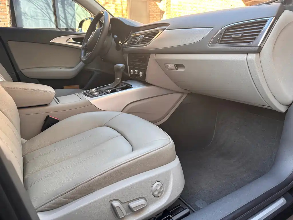 AUDI A6L 2013