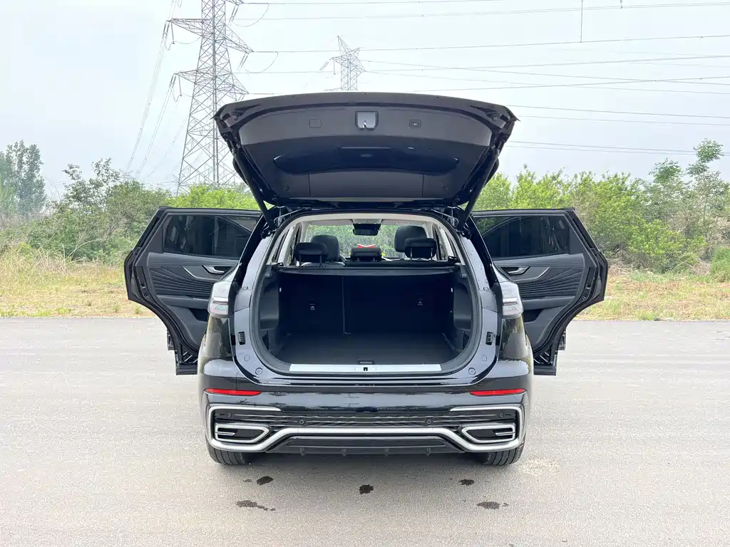 HONGQI HS5 2023