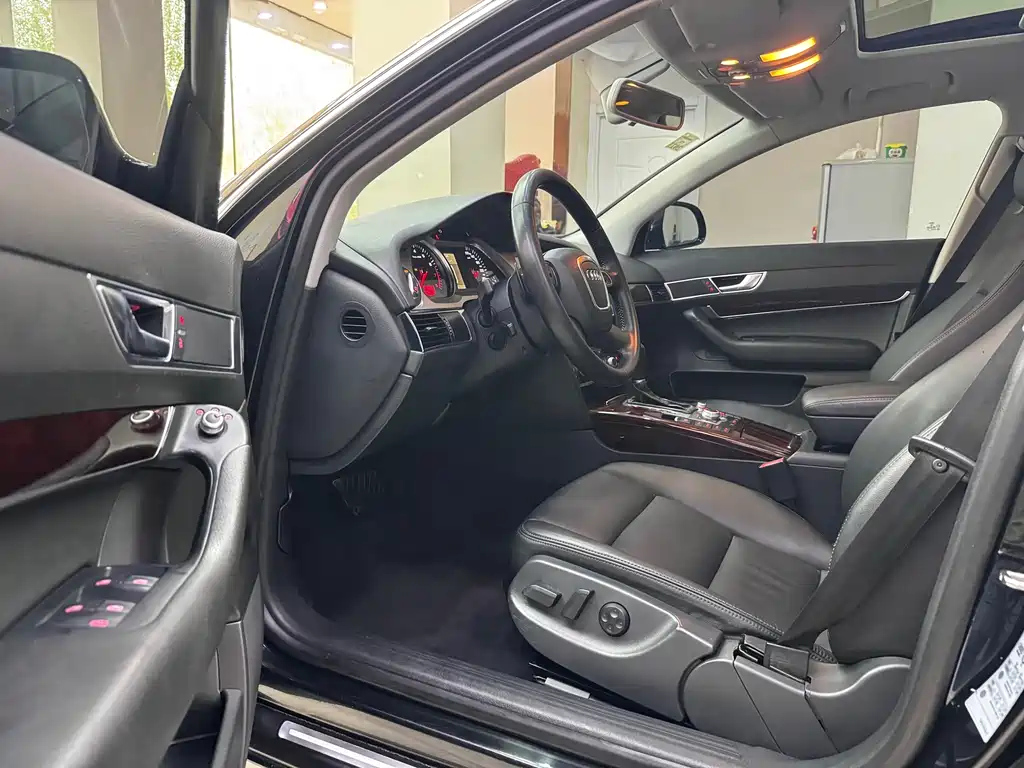 AUDI A6L 2011