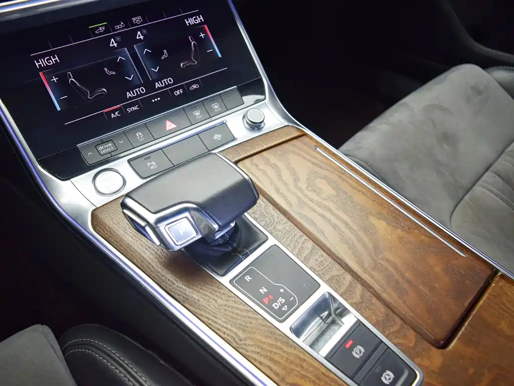 AUDI A6L 2020