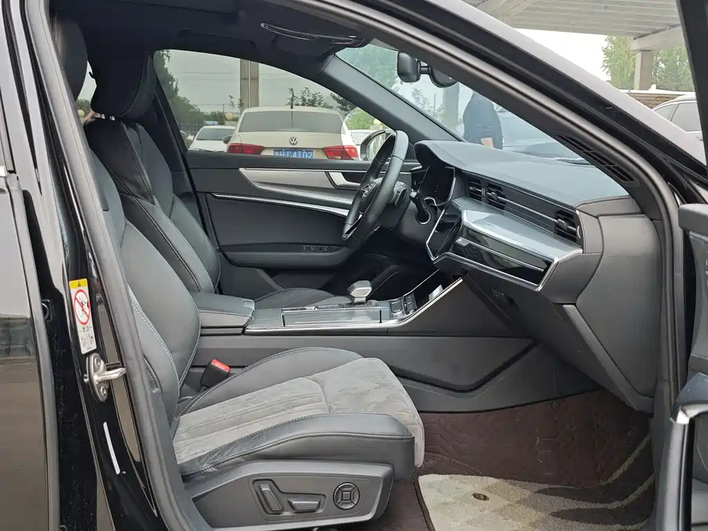 AUDI A6L 2020