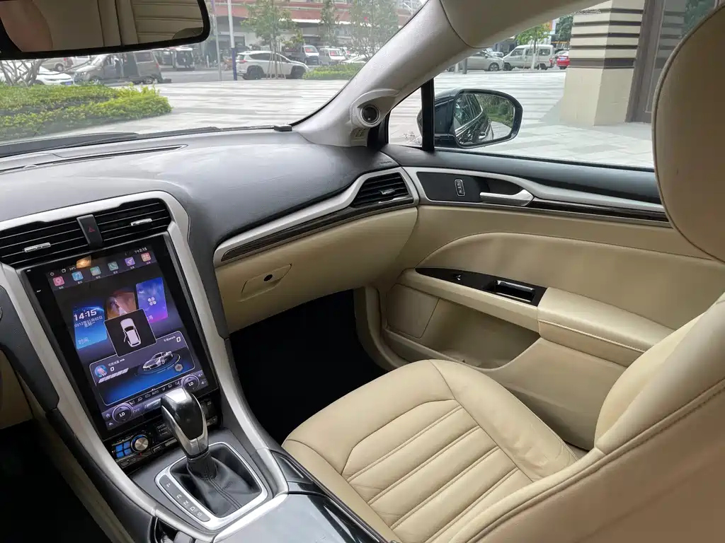 FORD MONDEO 2015