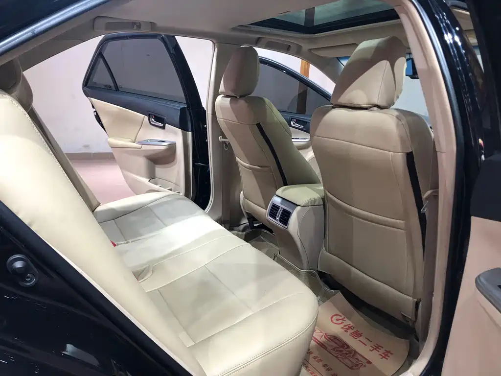 TOYOTA CAMRY 2013