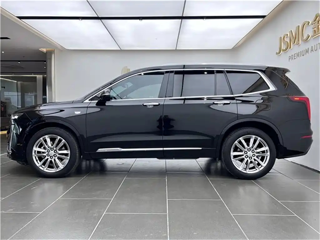 CADILLAC XT6 2021