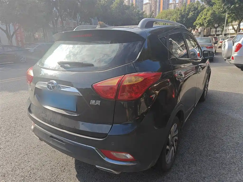 JAC REFINE S3 2016
