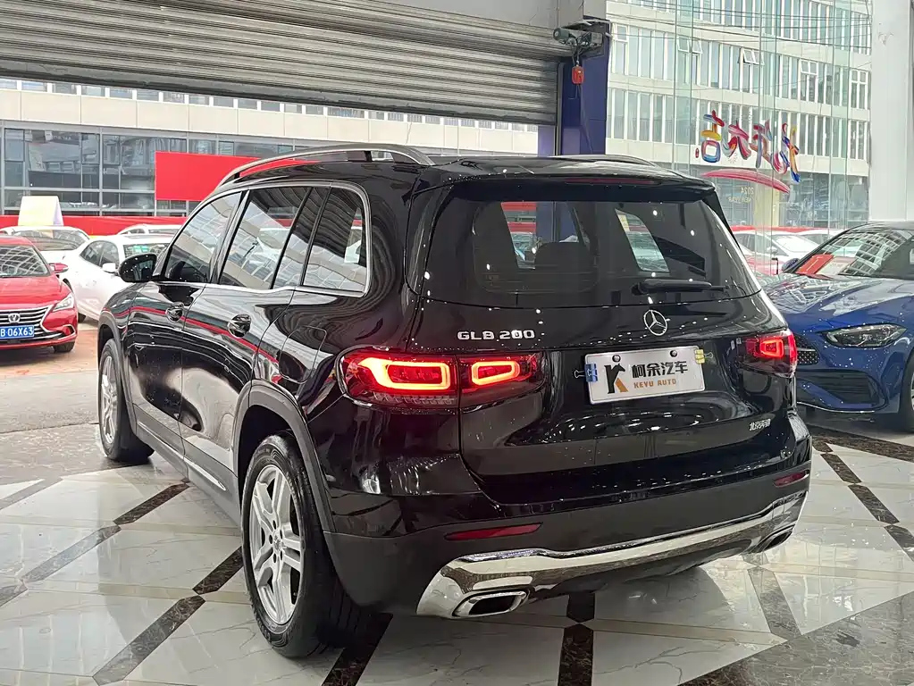 MERCEDES BENZ GLB 2022