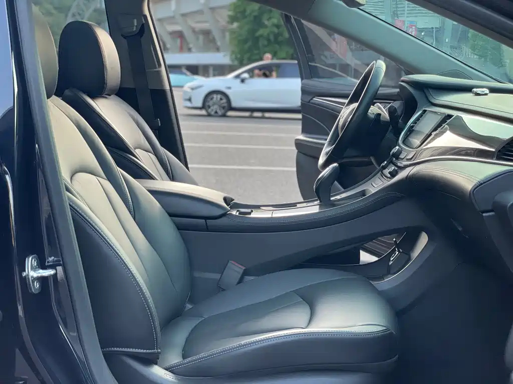 BUICK LACROSSE 2022