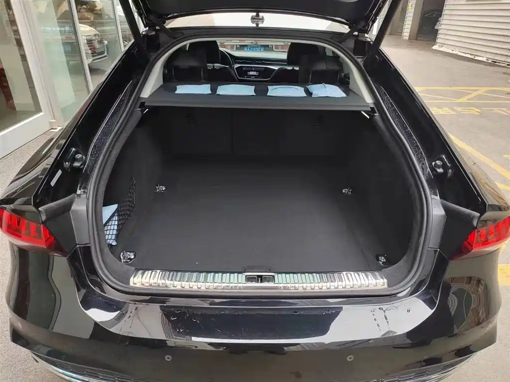 AUDI A7 2024