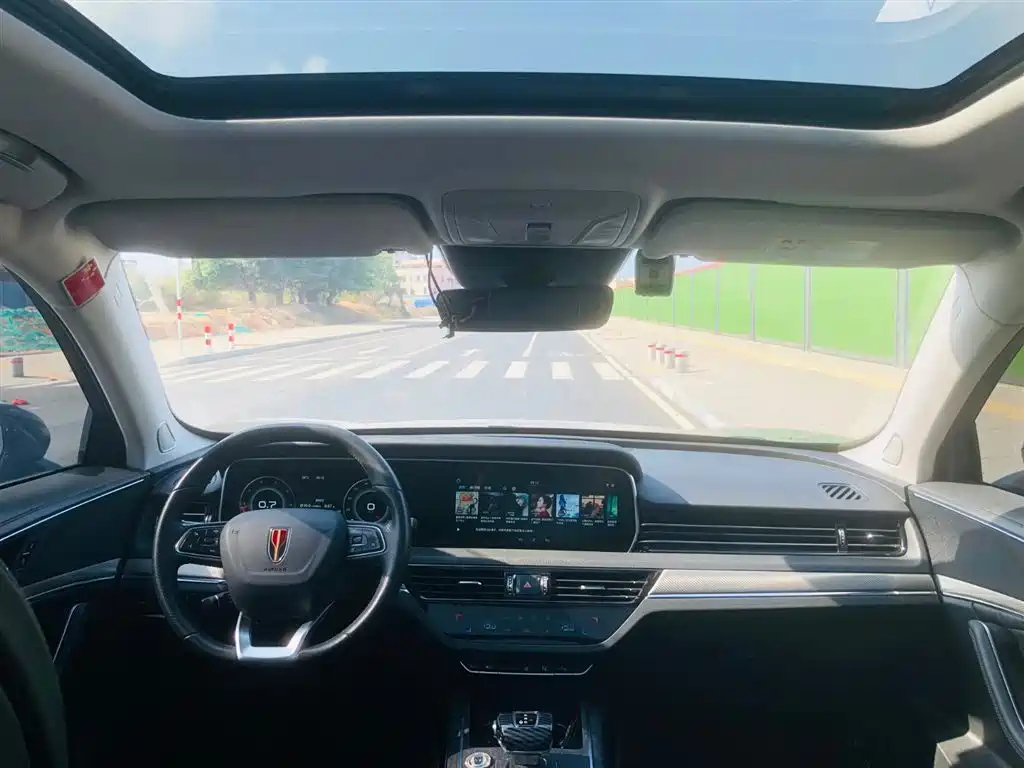 HONGQI HS5 2021