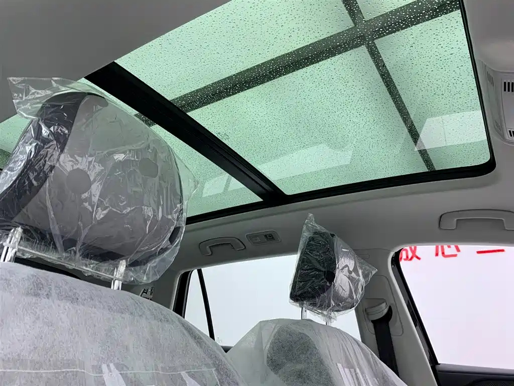VOLKSWAGEN TAYRON 2024