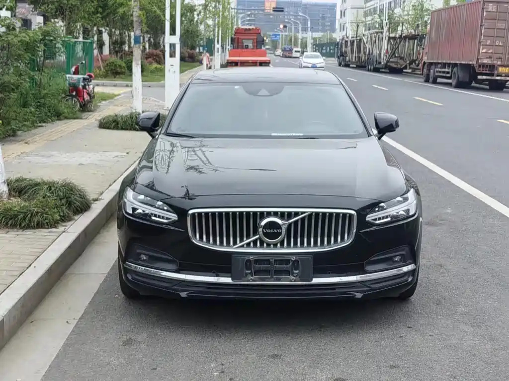 VOLVO S90 2020