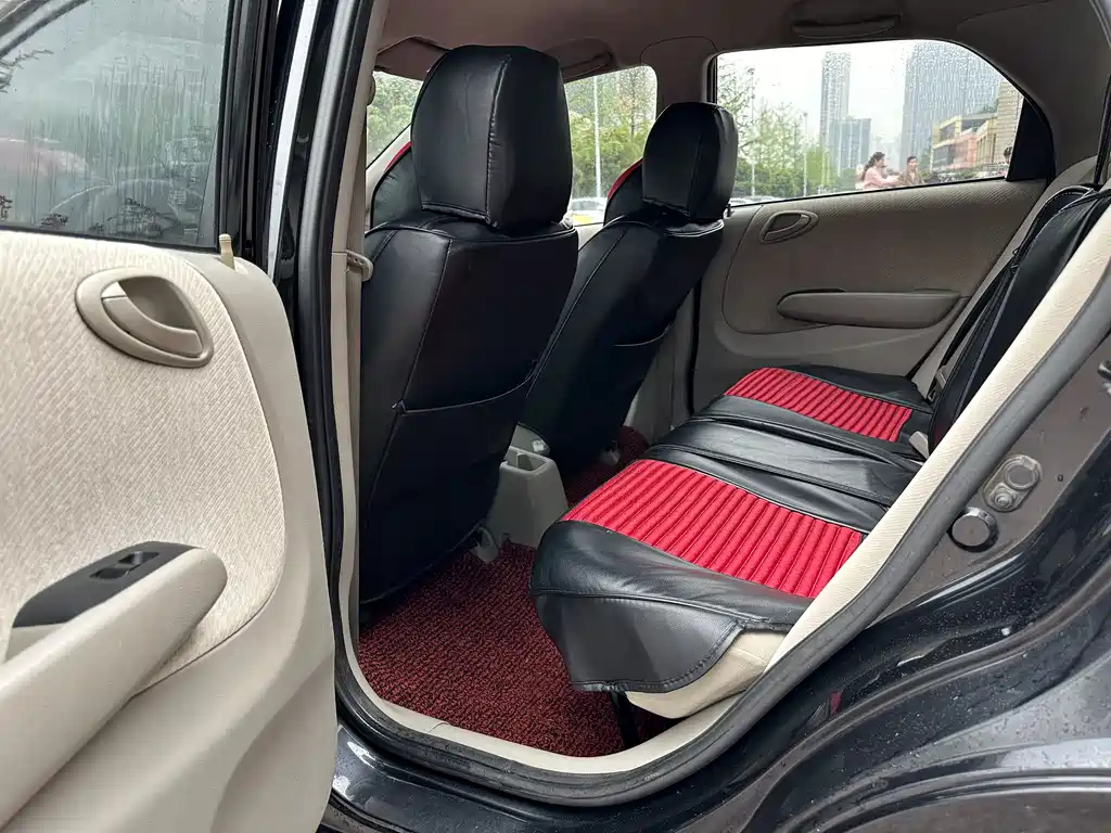 EVERUS S1 2012
