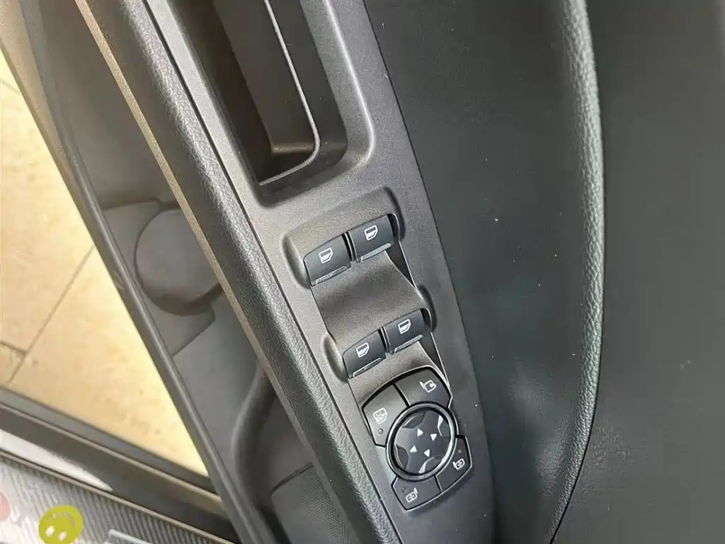 FORD MONDEO 2021