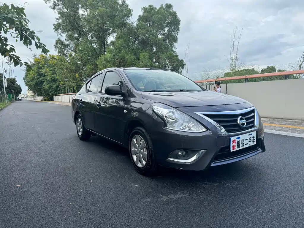 NISSAN SUNNY