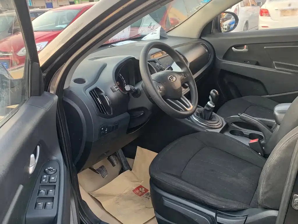 KIA SPORTAGE 2012