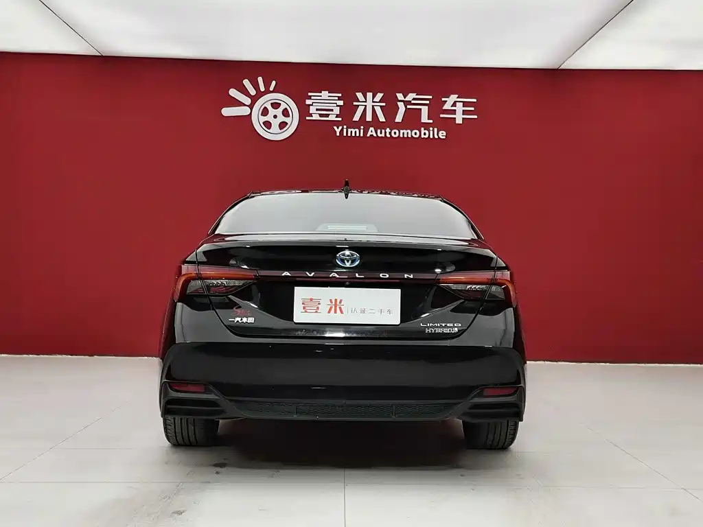 TOYOTA AVALON 2019