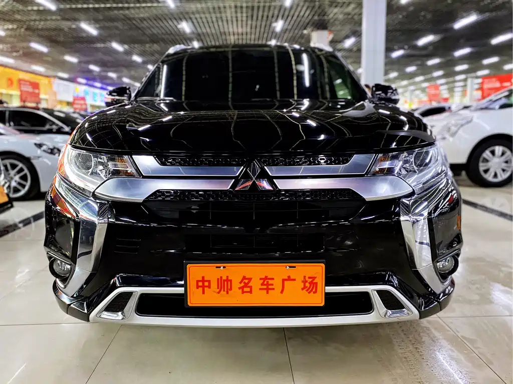 MITSUBISHI OUTLANDER 2022