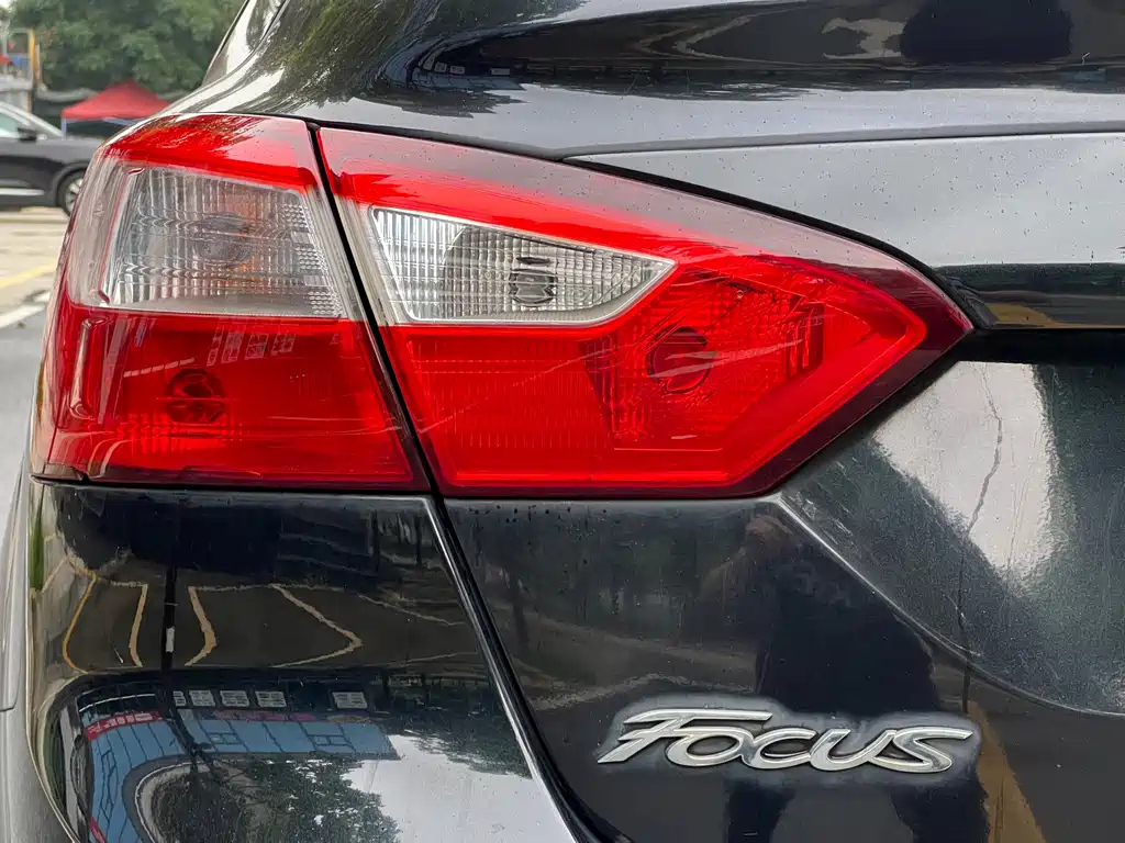 FORD FOCUS 2013