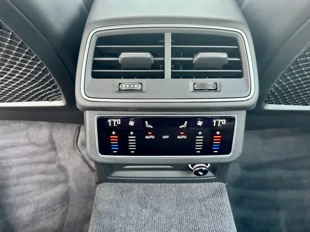 AUDI A6L 2023