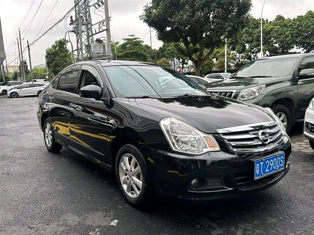 NISSAN SYLPHY 2017