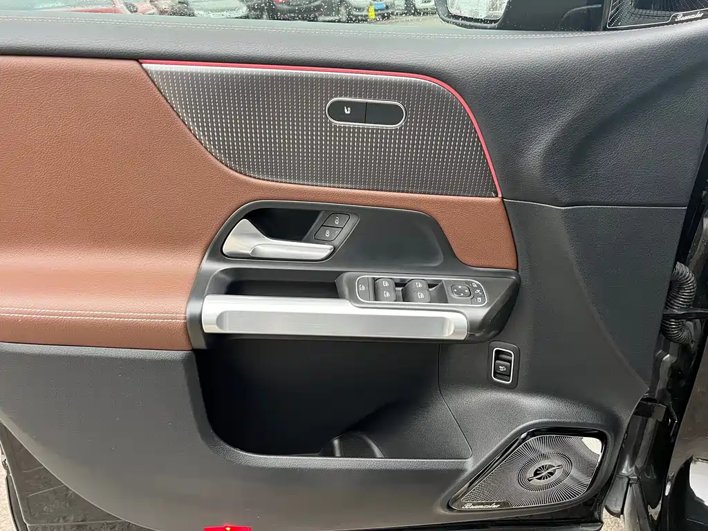 MERCEDES BENZ GLB 2022