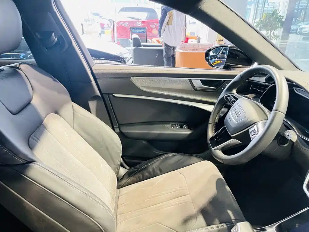 AUDI A6L 2021