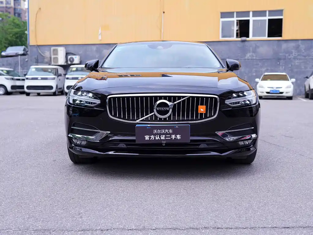VOLVO S90 2020