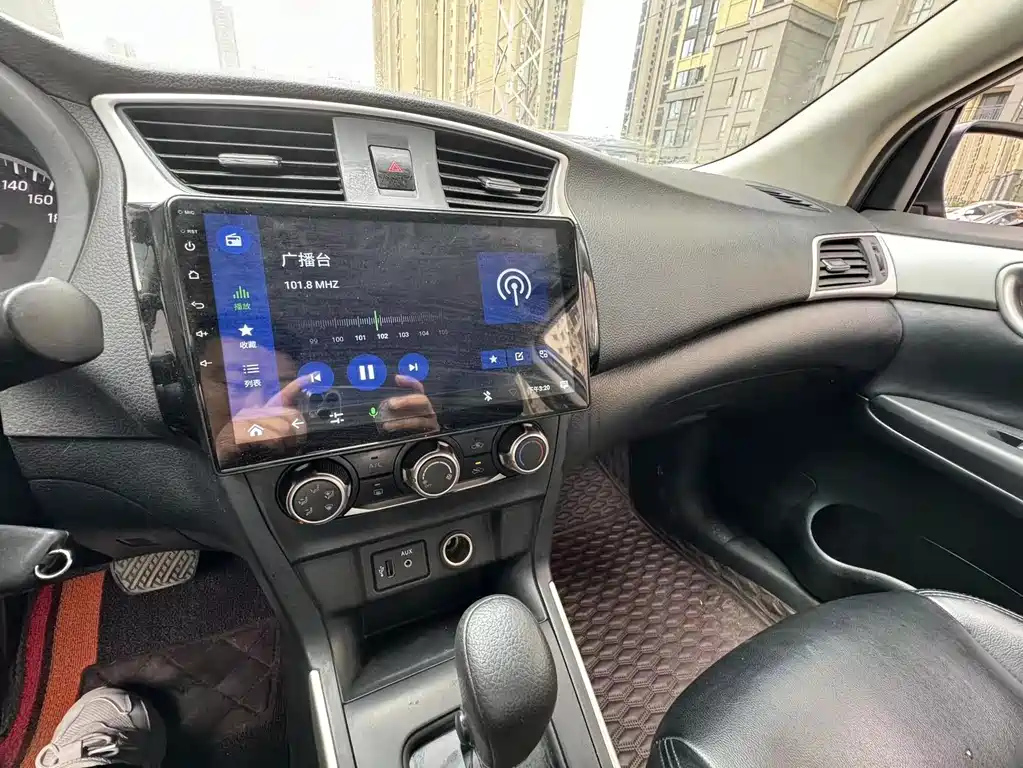 NISSAN SYLPHY 2019