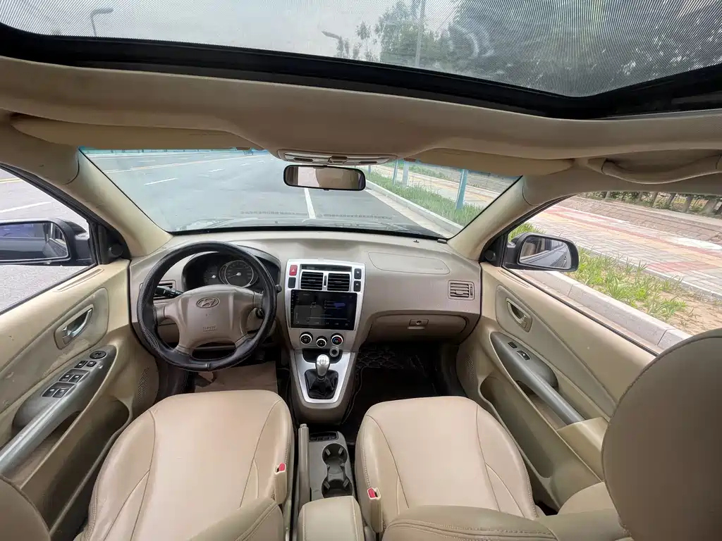 HYUNDAI TUCSON 2010