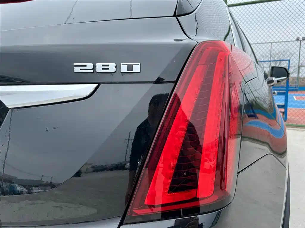 CADILLAC XT5 2021