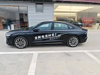LINCOLN Z  2024