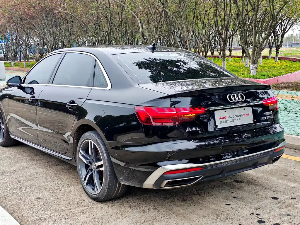 AUDI A4L 2022