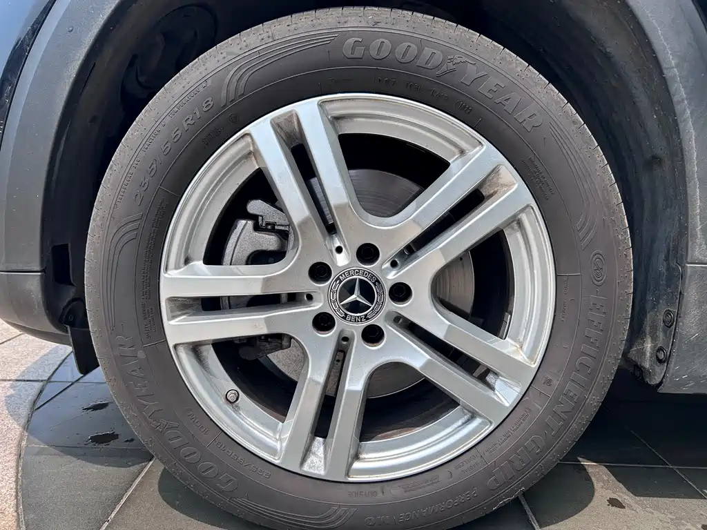 MERCEDES BENZ GLB 2022