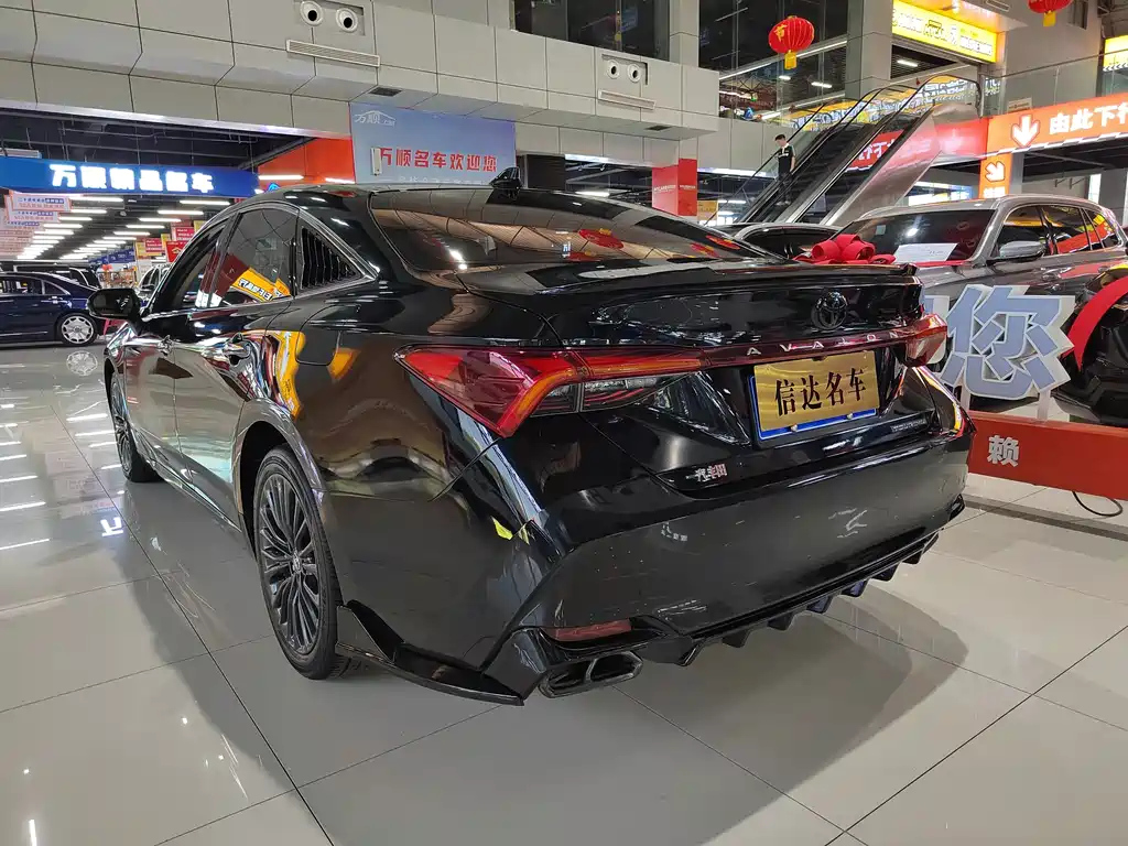 TOYOTA AVALON 2019
