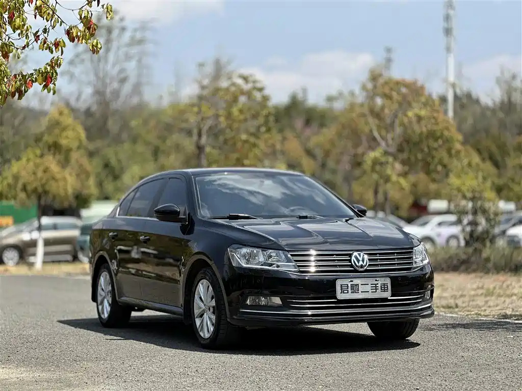 VOLKSWAGEN LAVIDA 2016