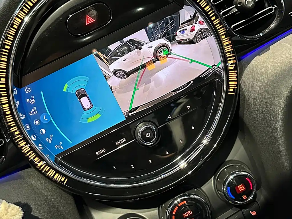 MINI JCW 2023