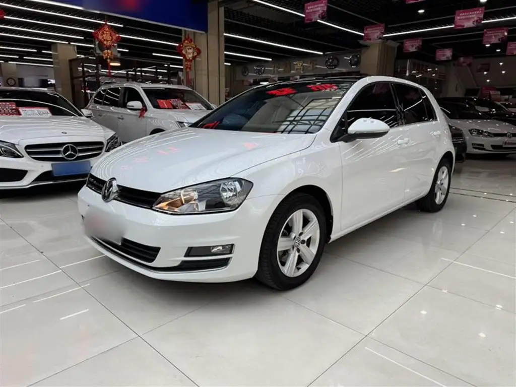 VOLKSWAGEN GOLF 2016
