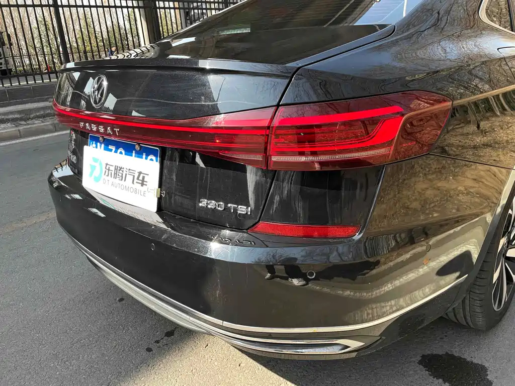VOLKSWAGEN PASSAT 2022