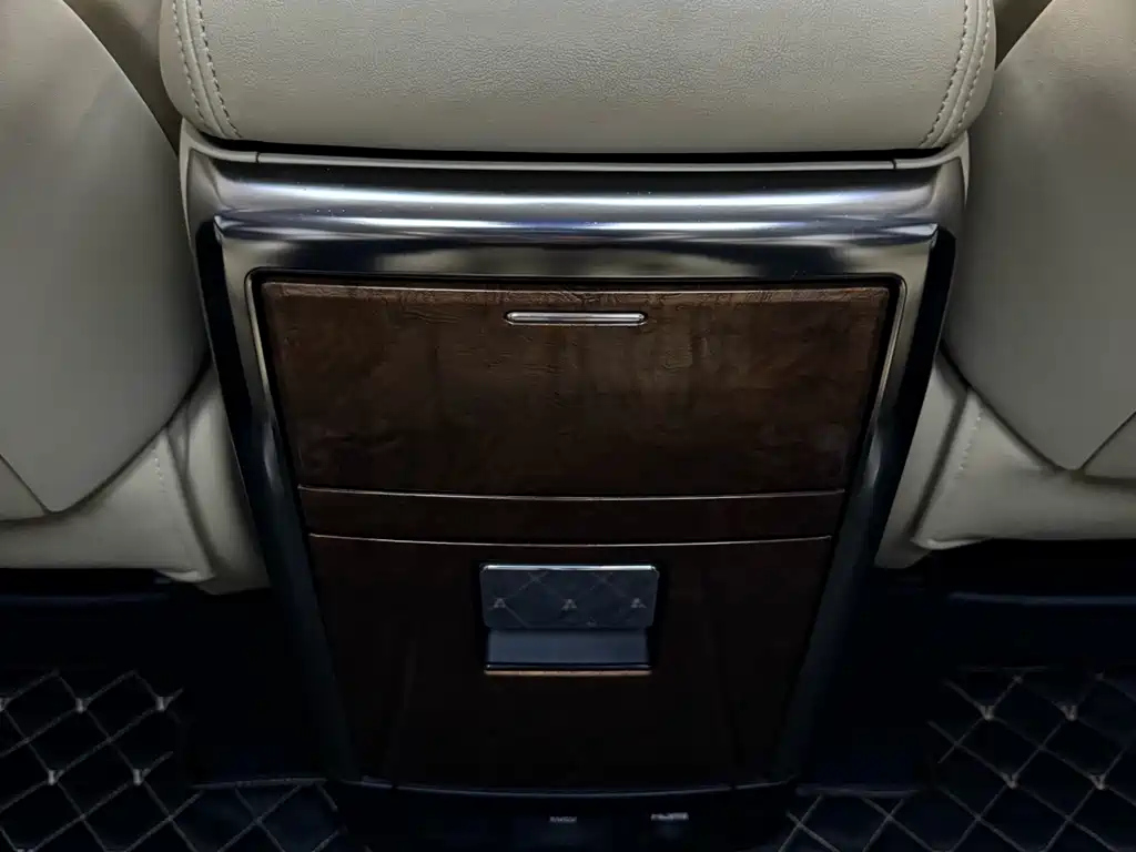 TOYOTA ALPHARD 2017