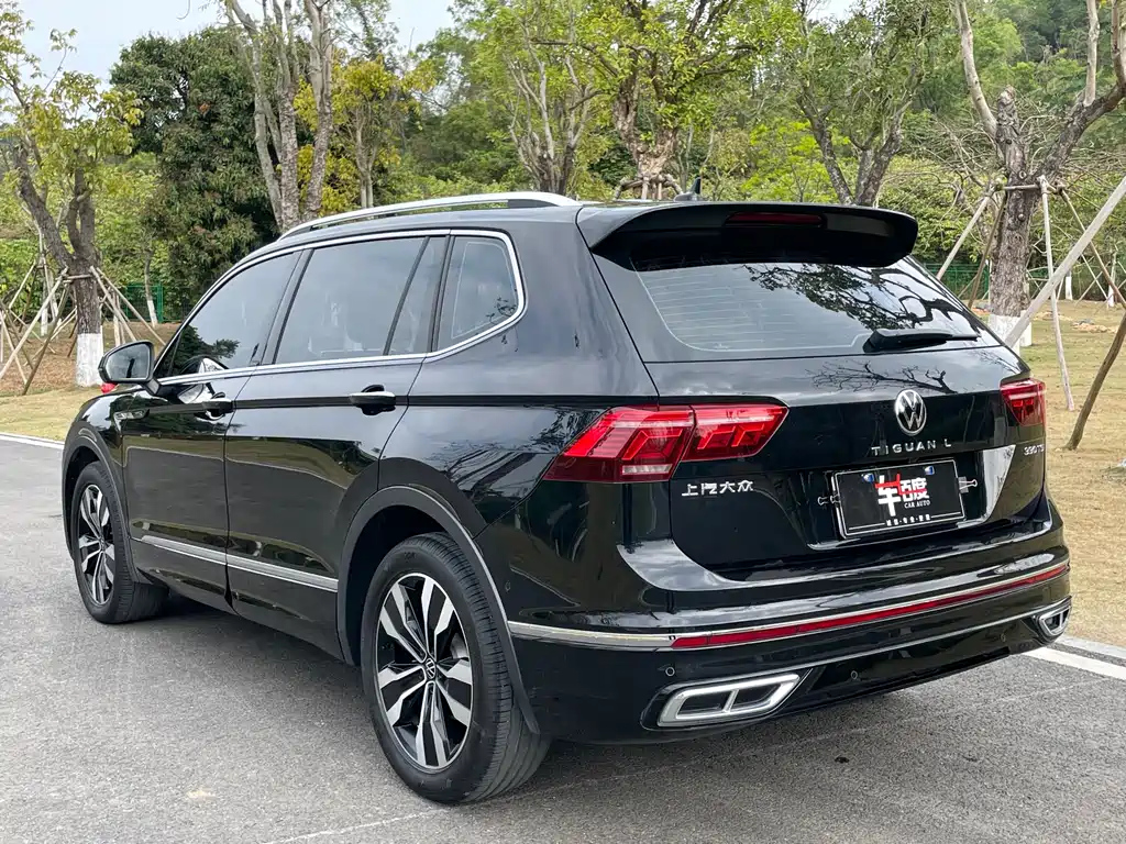 VOLKSWAGEN TIGUAN L 2022