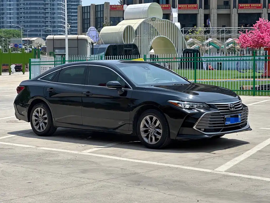 TOYOTA AVALON 2021