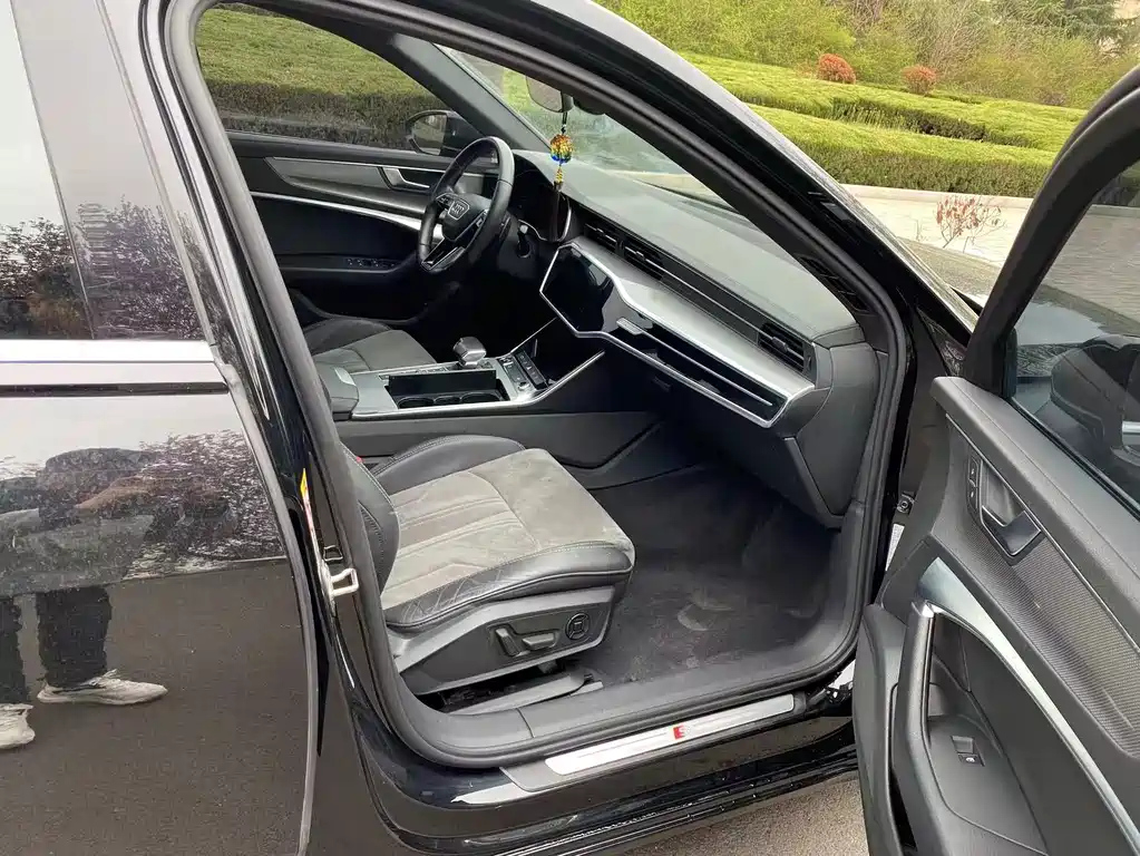 AUDI A6L 2021