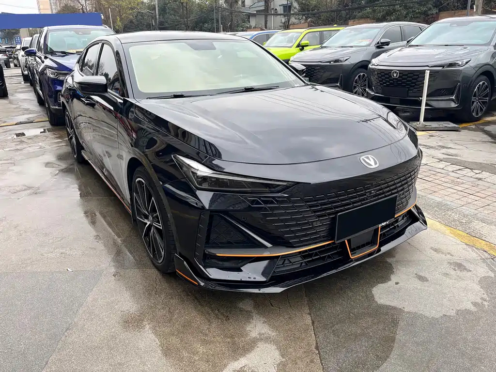 CHANGAN UNI-V 2023