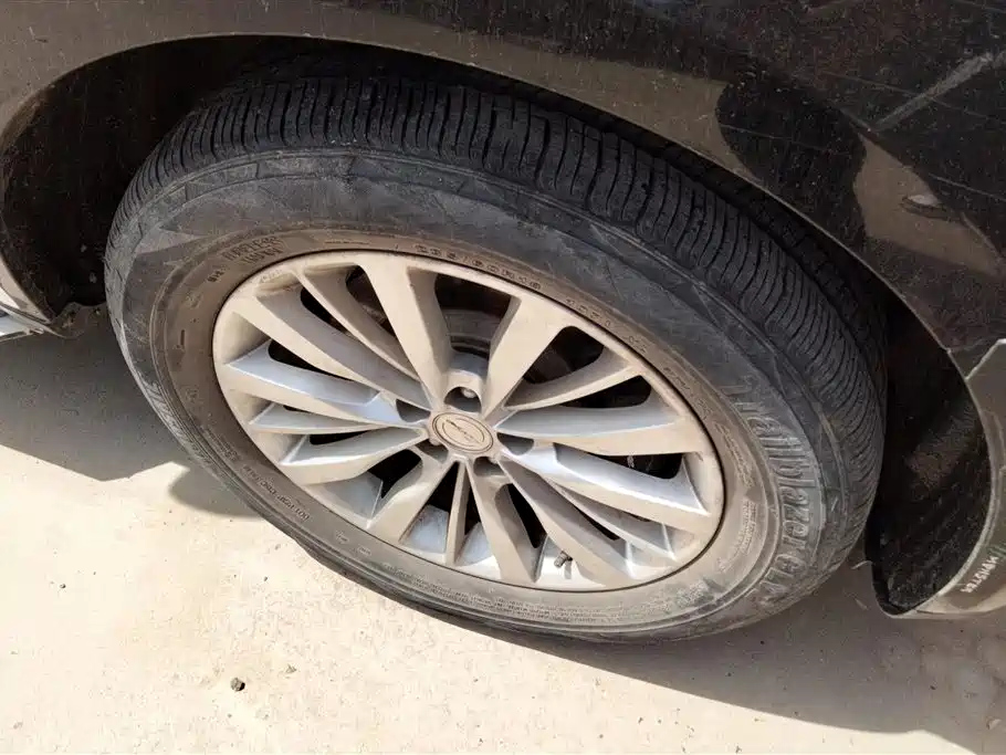 ZOTYE SR9 2016