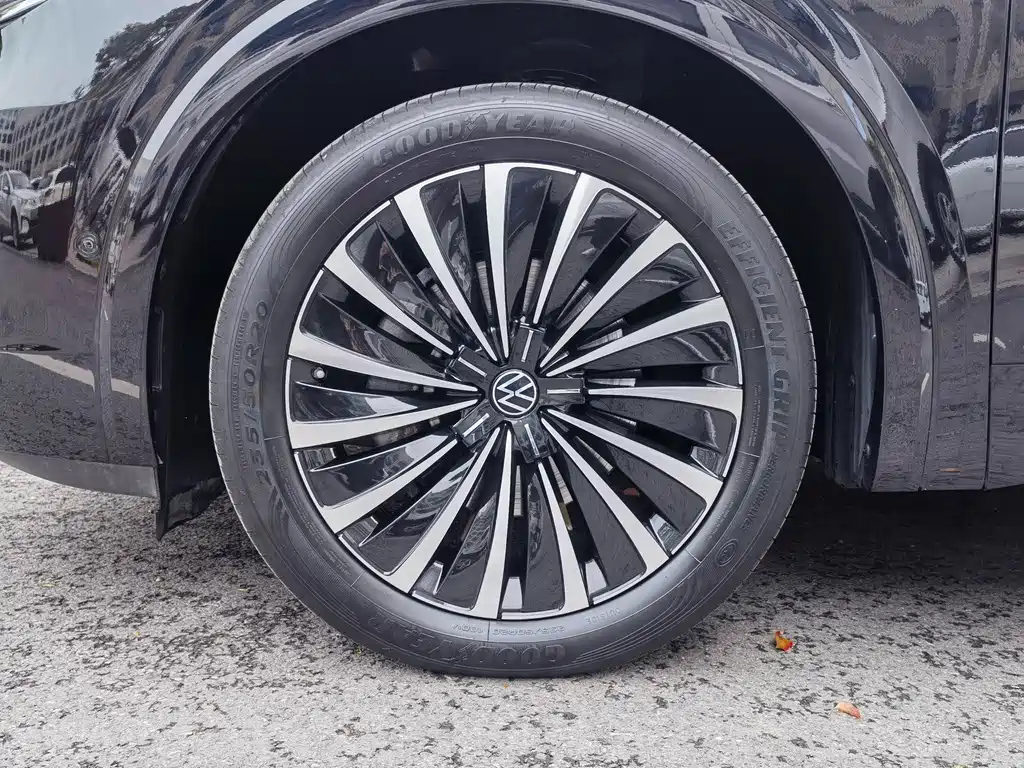 VOLKSWAGEN VILORAN 2022