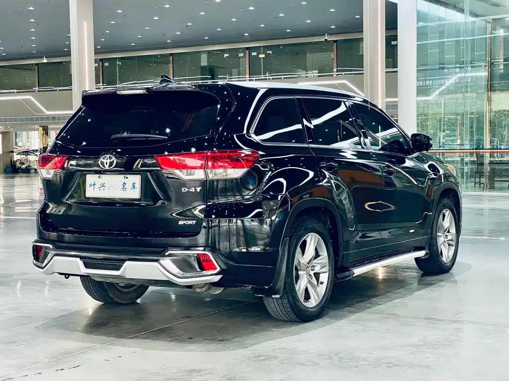 TOYOTA HIGHLANDER 2018